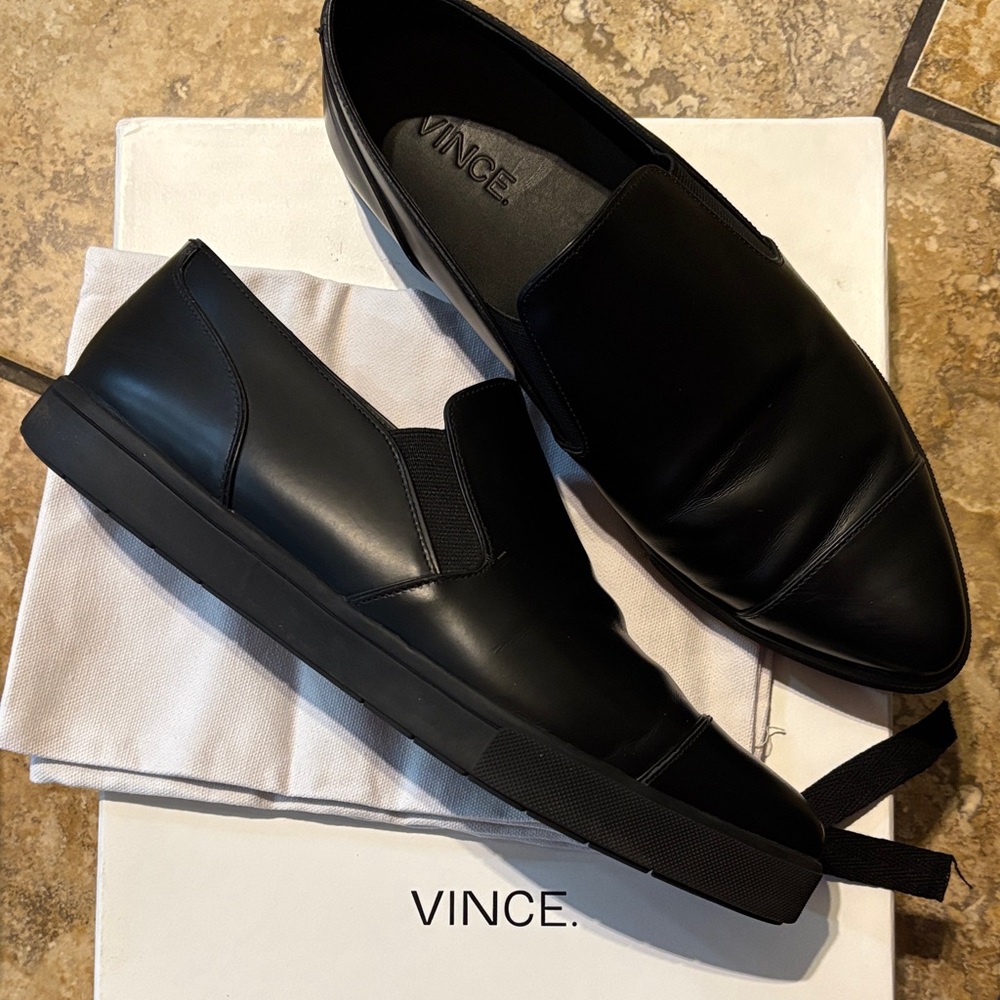 Vince Black Leather Loafers for Men - Picture 2 of 5